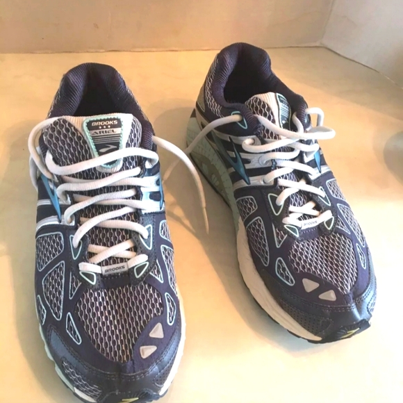 Brooks Shoes - Ladies Brooks ARIEL SNEAKERS S 7